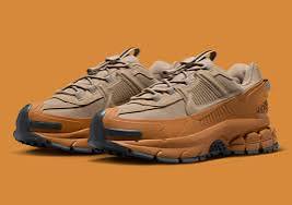 Nike Zoom Vomero Brown