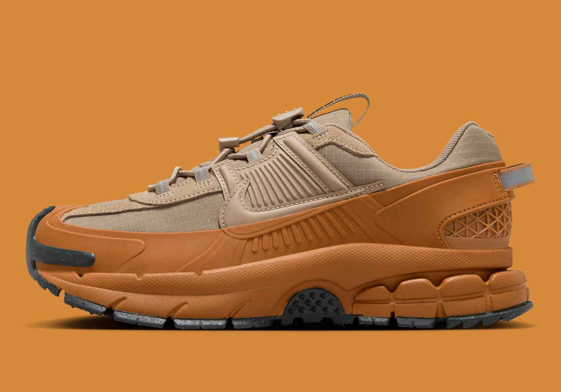 Nike Zoom Vomero Brown