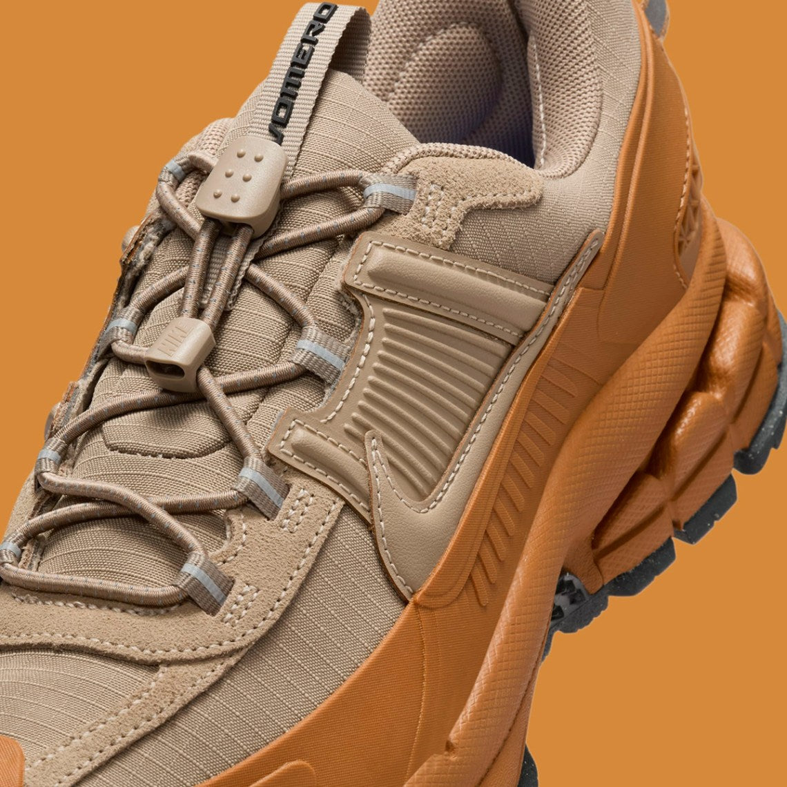 Nike Zoom Vomero Brown