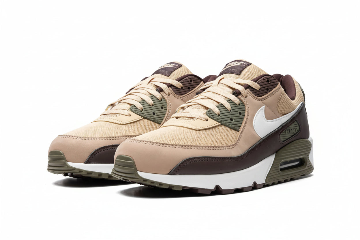 NIKE AIRMAX EARTH
