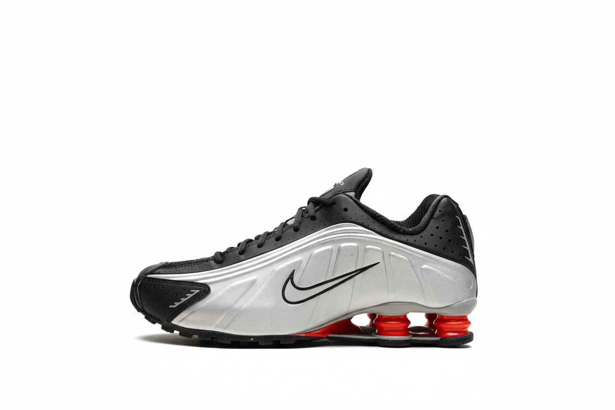 NIKE SHOX R4 SILVER