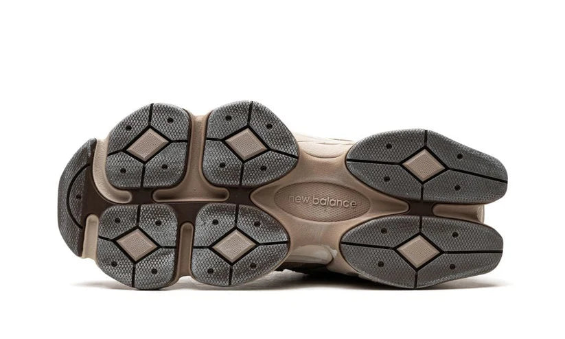 NEW BALANCE 9060 MUSHROOM BROWN