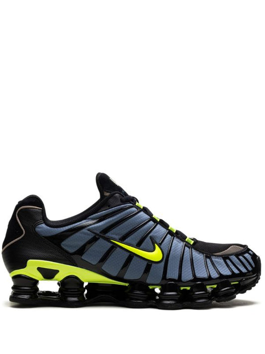NIKE SHOX THUNDERSTORM