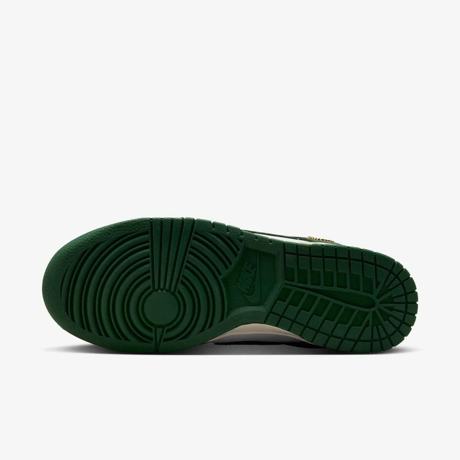 Lowdunk suede