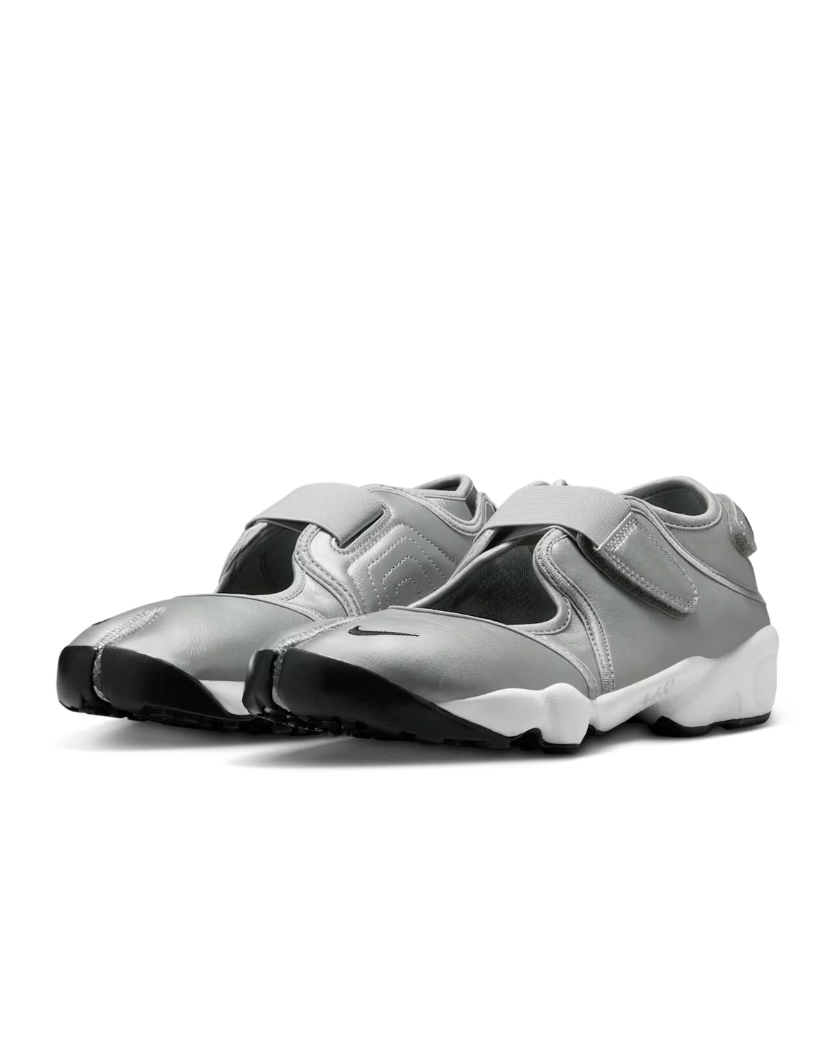 NIKE RIFT METALLIC